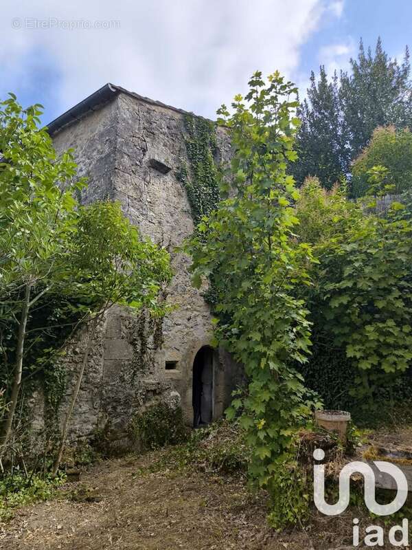 Photo 8 - Parking à RAUZAN