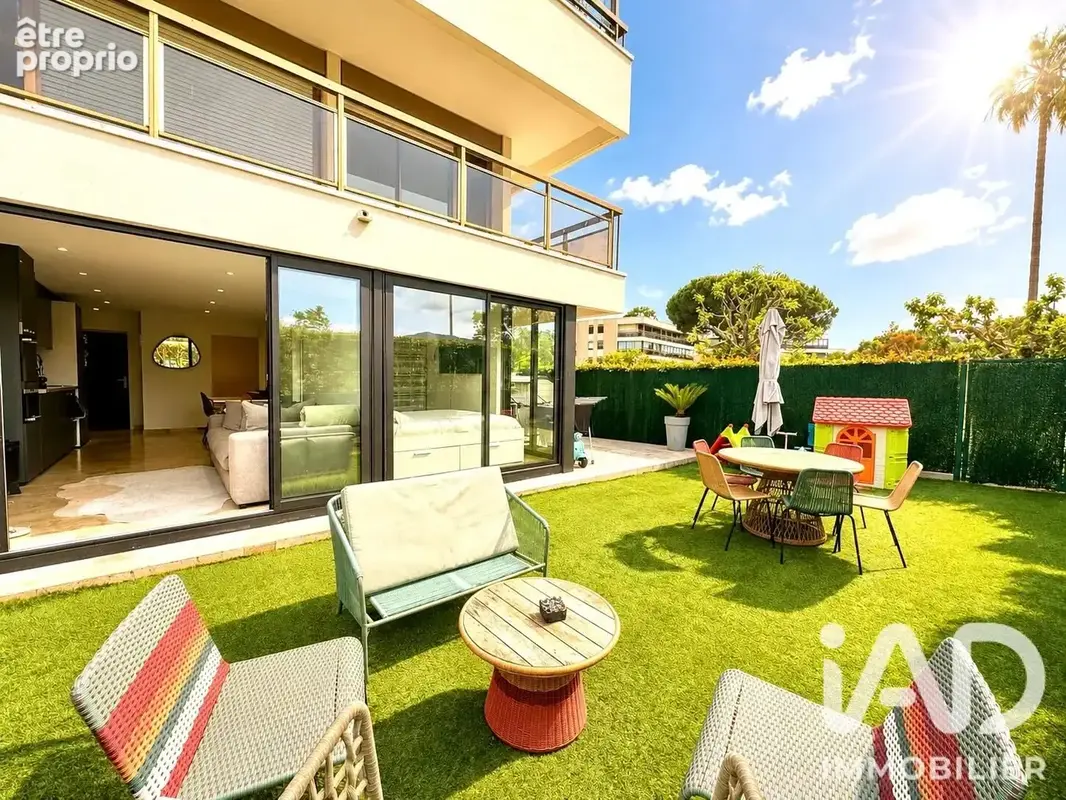 Photo 1 - Appartement à MANDELIEU-LA-NAPOULE