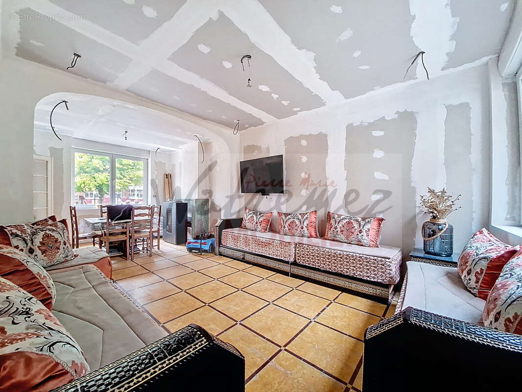 Maison à FRESNES-SUR-ESCAUT