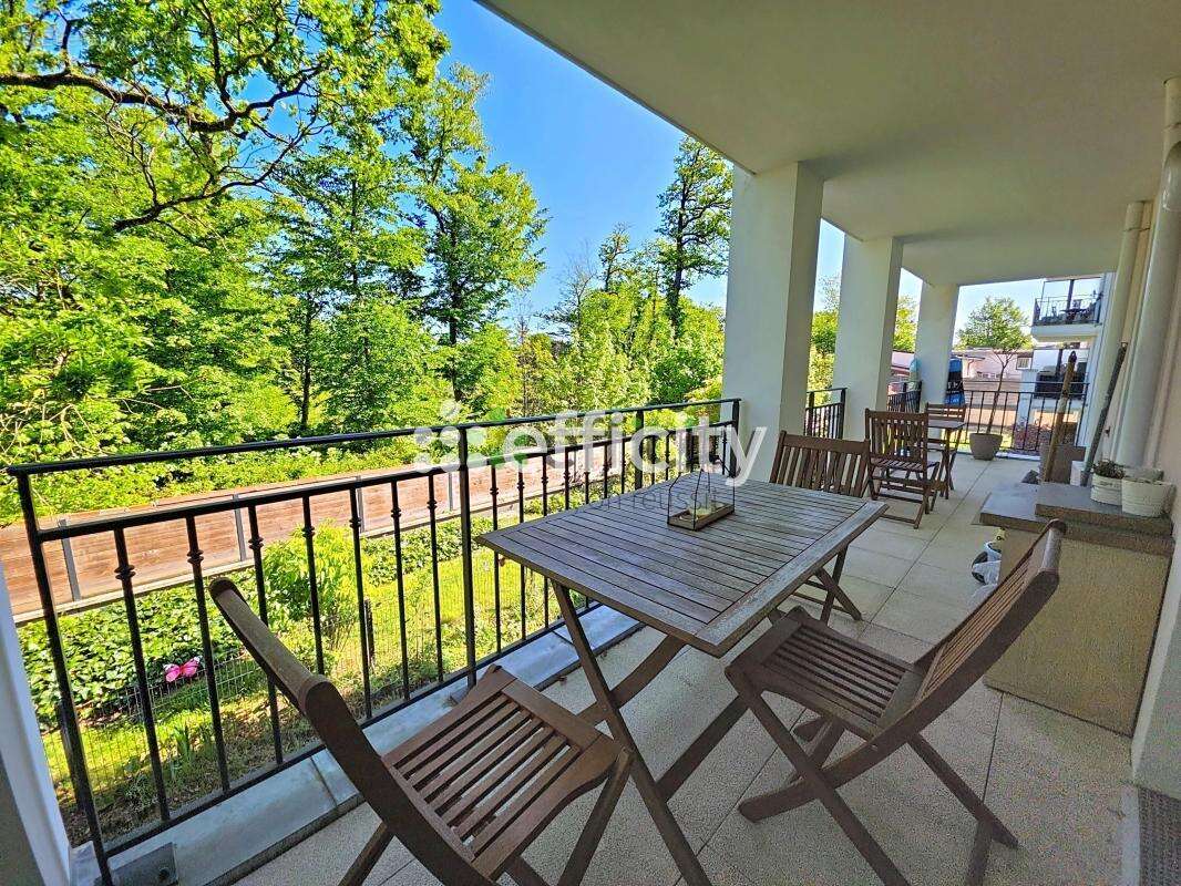 Appartement à LE PLESSIS-TREVISE