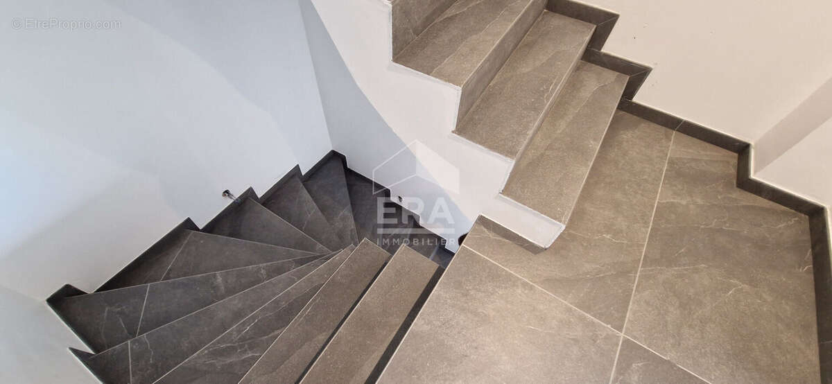Appartement 70m² à mésigny - photo 11