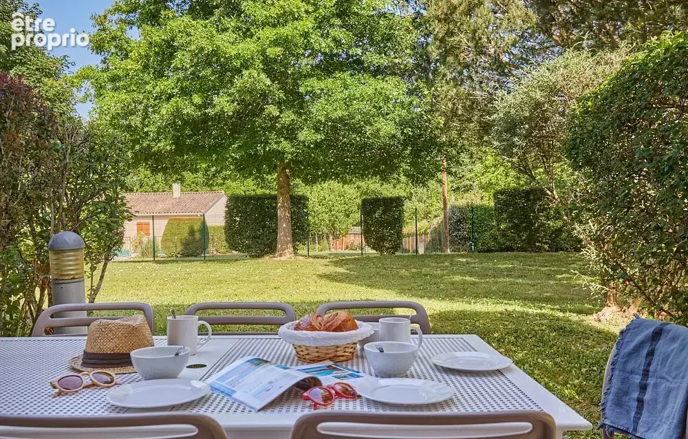 INVESTISSEMENT LOCATIF  MONTIGNAC  Résidence de tourisme Le Hameau du Moulin  7.49 % de rentabilité - photo 6