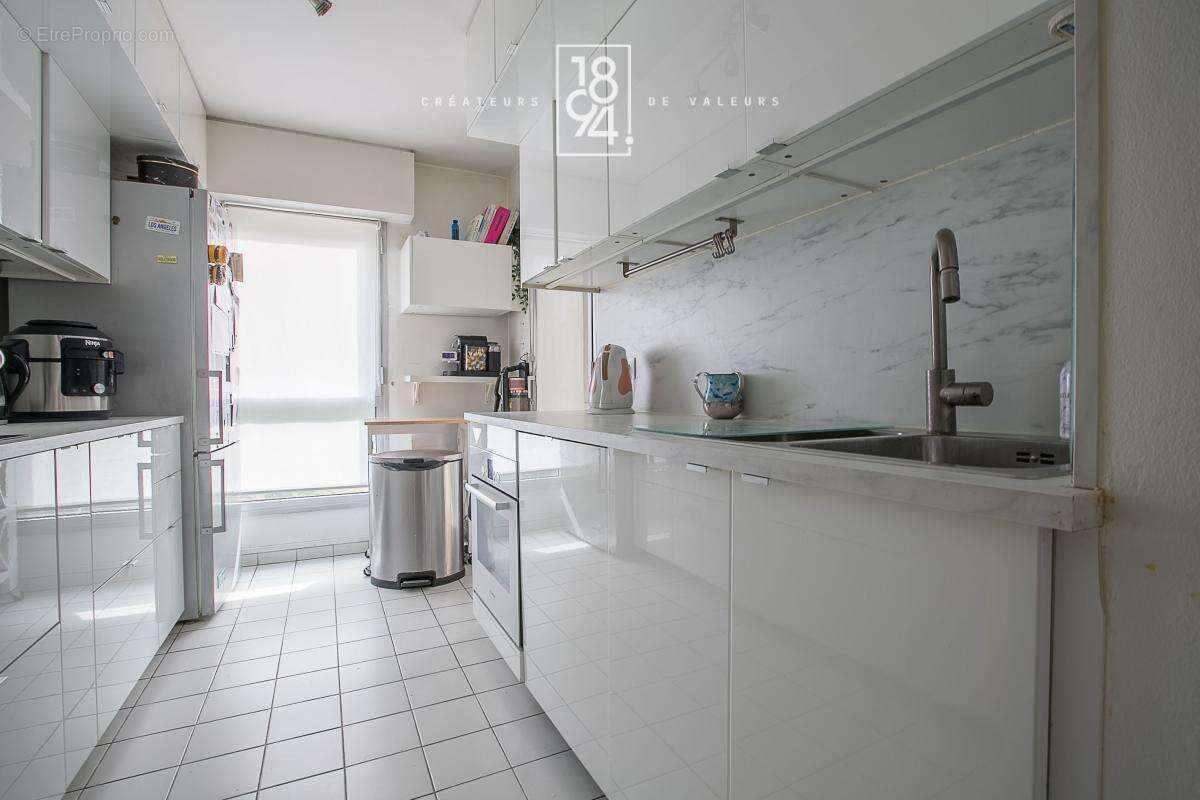 Appartement à MARSEILLE-8E
