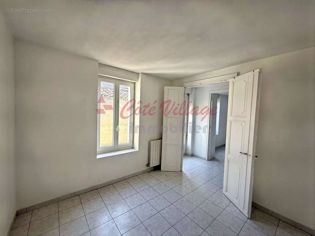 Maison à QUARANTE