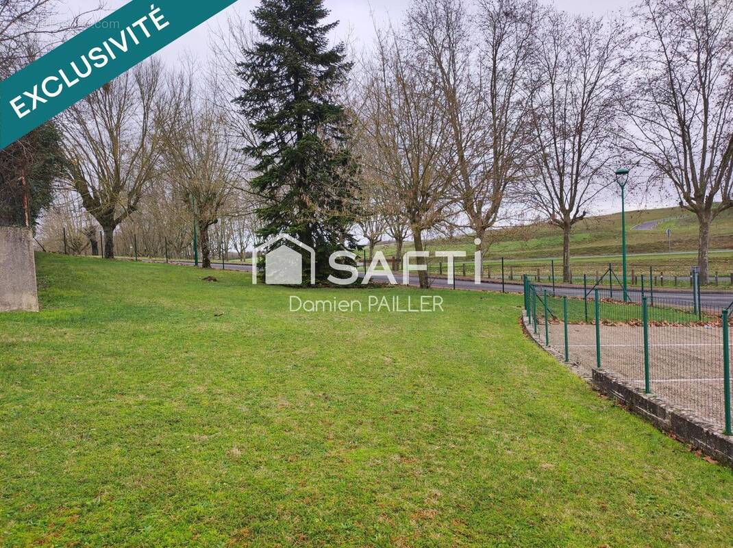 Photo 1 - Terrain à SAINT-GEORGES-LES-BAILLARGEAUX