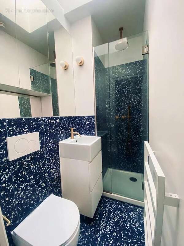 Appartement à PARIS-7E