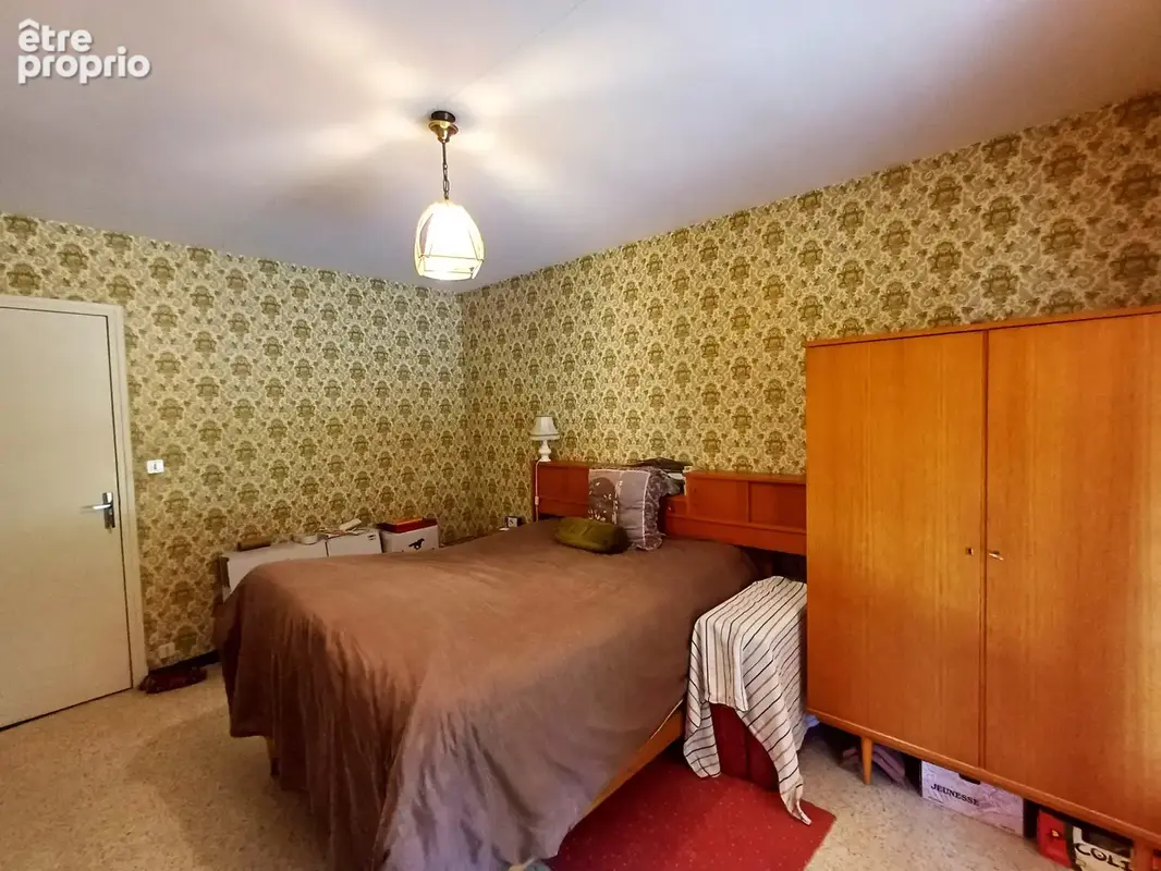 Propriété familiale à fort potentiel, 5 chambres et dépendances sur terrain arboré de 2313 m2 - photo 14