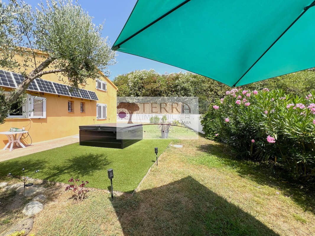 Vente en viager bouquet 50.000€ rente mensuelle 828€ - aleria - photo 17