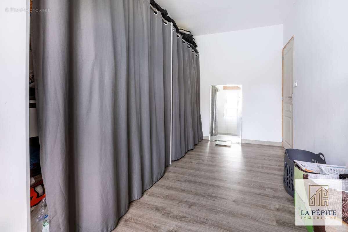 Maison à AULNOYE-AYMERIES