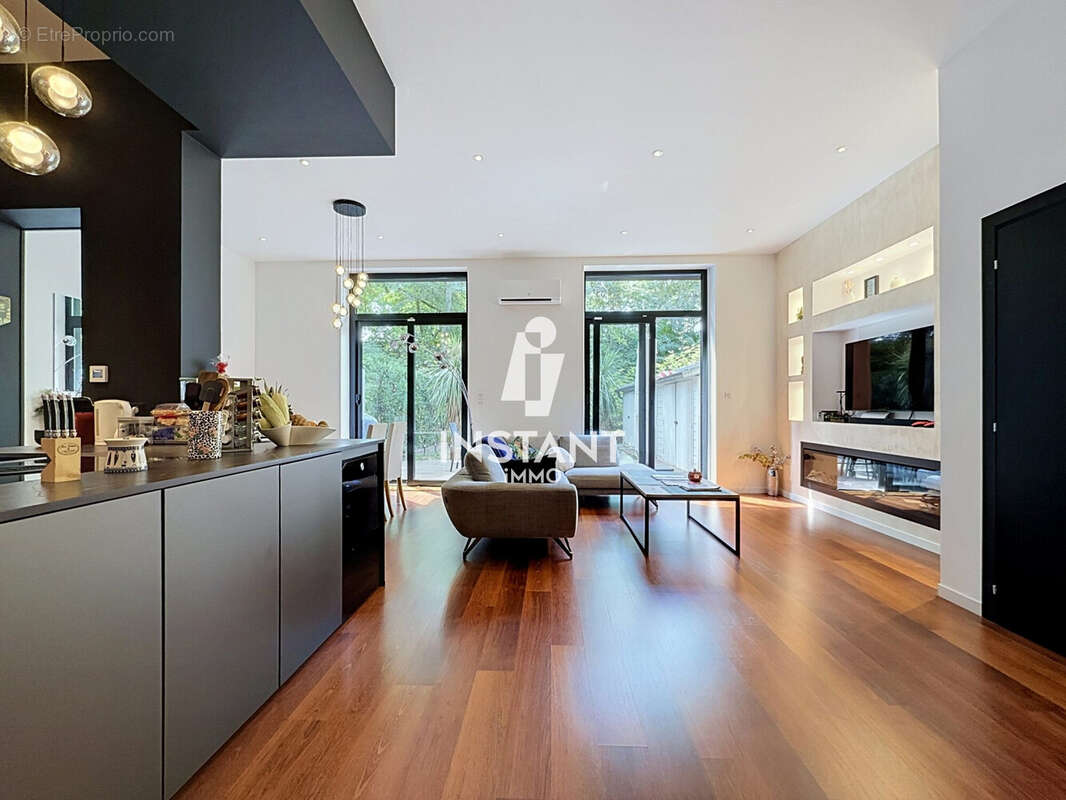 Maison 130 m² à Saint-Maurice  - photo 3