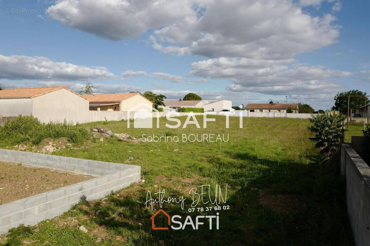 Photo 1 - Terrain à SAINTE-OUENNE