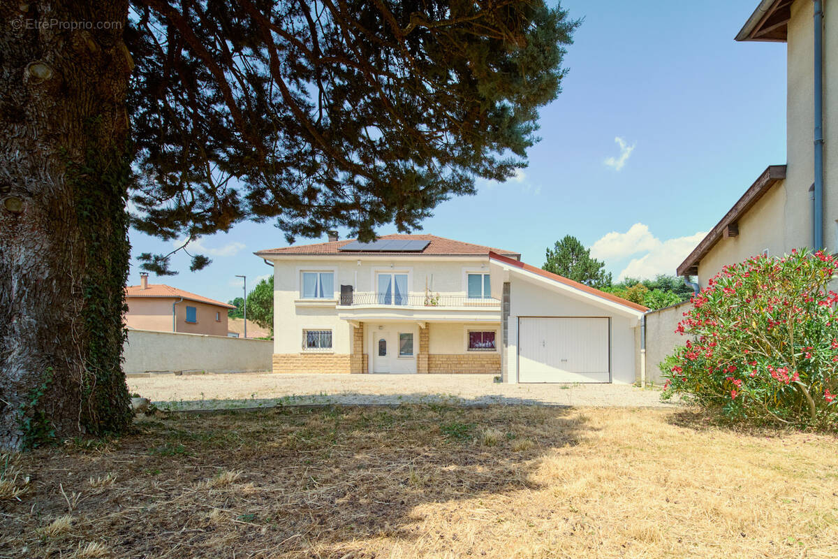 Maison à TOUSSIEU
