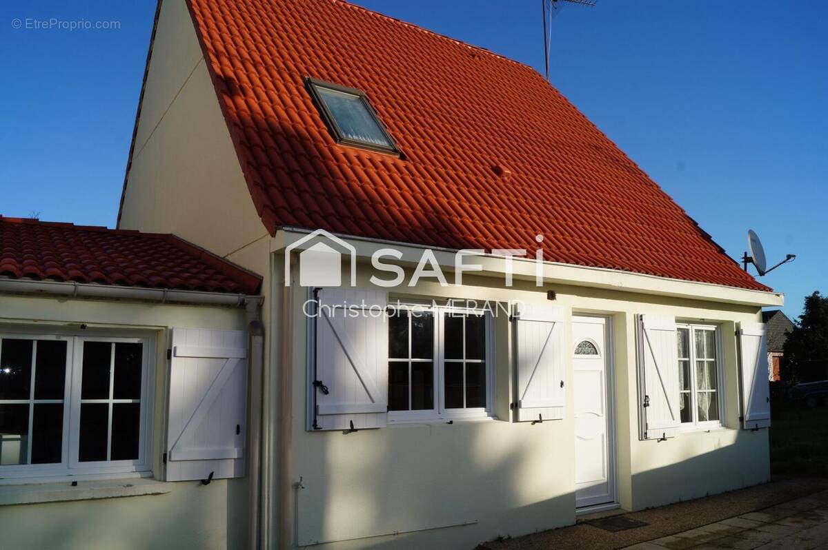Photo 1 - Maison à DANGE-SAINT-ROMAIN