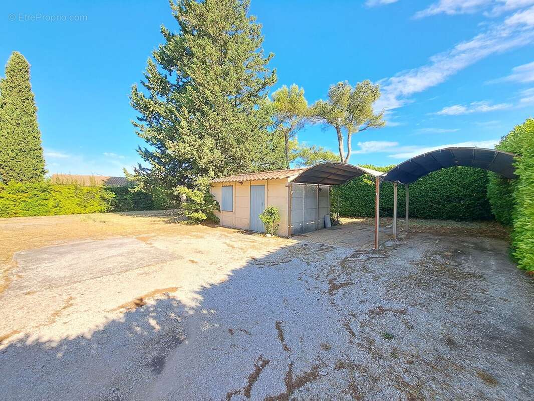 Photo 2 - Terrain à SAINT-CANNAT