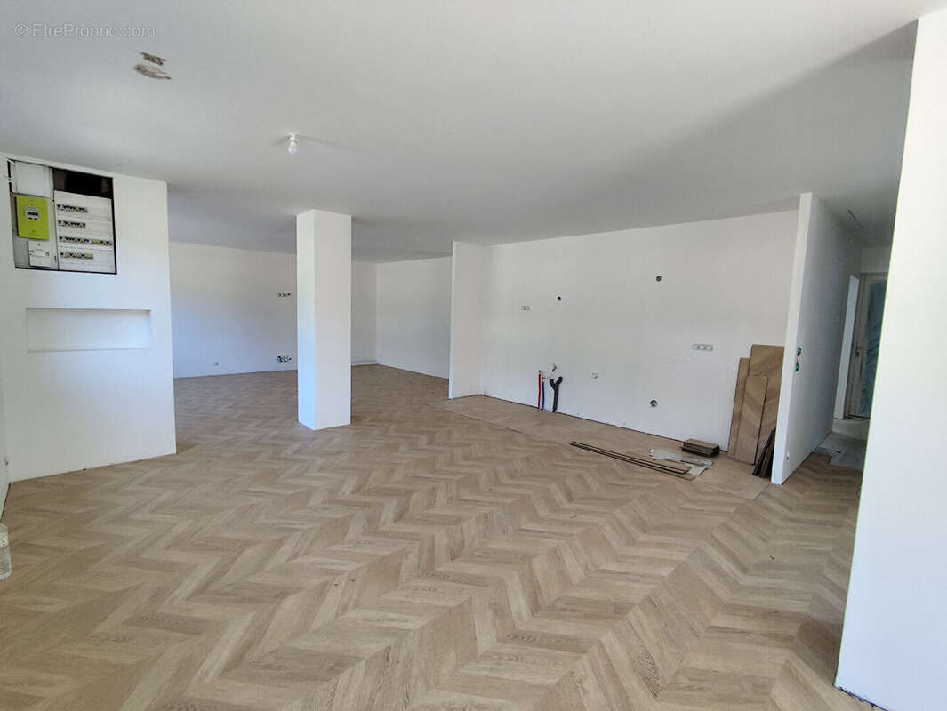 Maison Puiseux Le Hauberger 5 pièces 125m² - photo 2