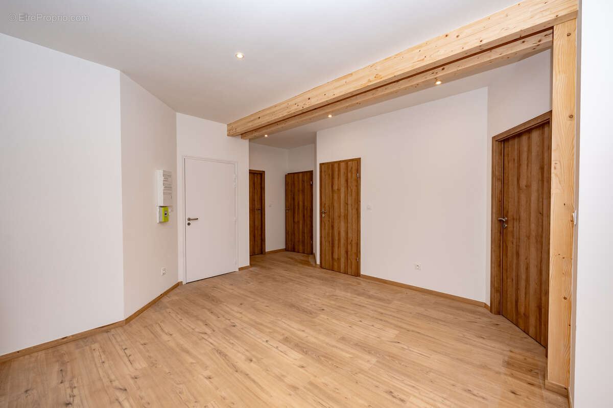 Appartement à MOUTHE