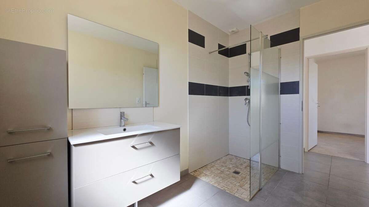 Maison à LE SUBDRAY