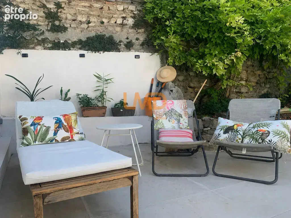 Nîmes Croix-de-Fer – Maison rénovée avec garage, terrasses et ba - photo 10