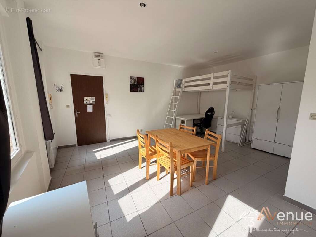 Appartement à SAINT-ETIENNE