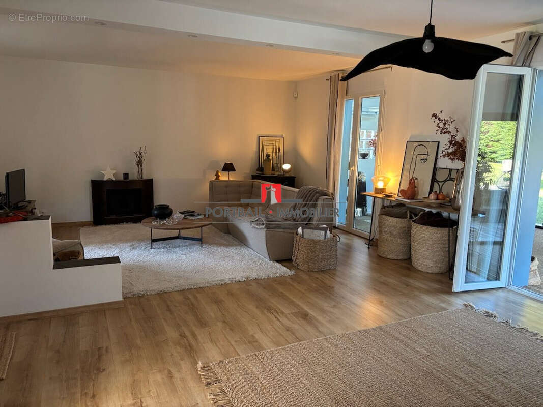 Maison à SAINT-ANDRE-DE-CUBZAC