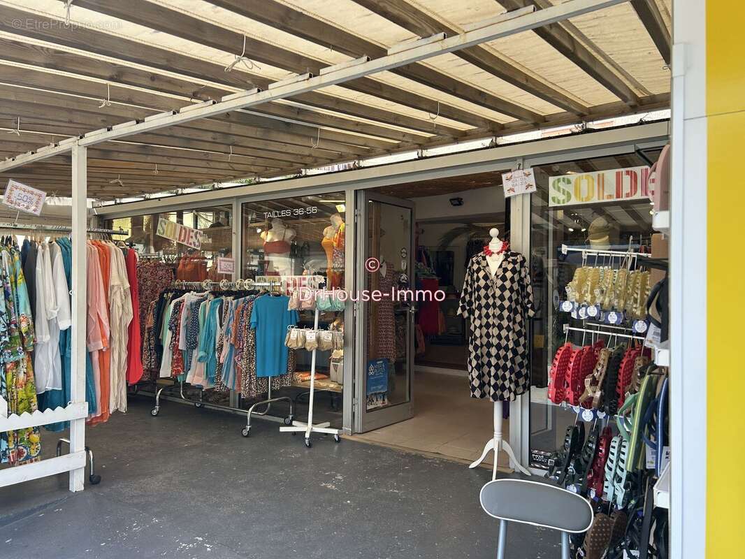 Commerce 66 m² à Argeles-Sur-Mer  - photo 3