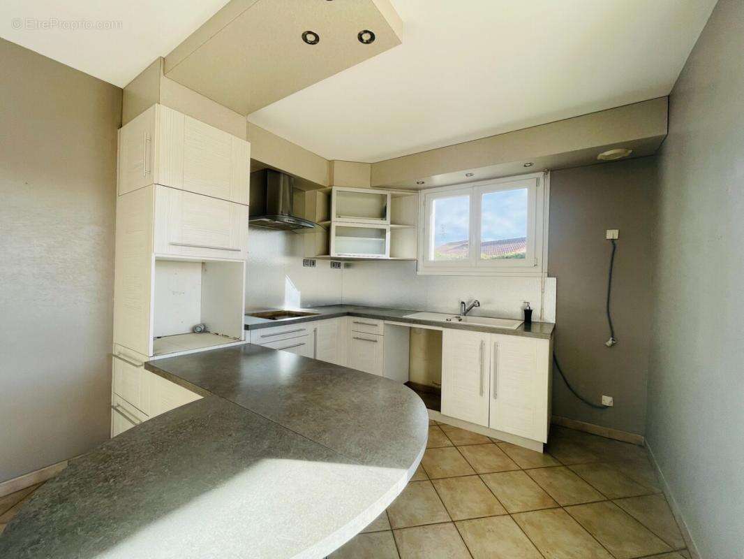 Maison à MOURS-SAINT-EUSEBE