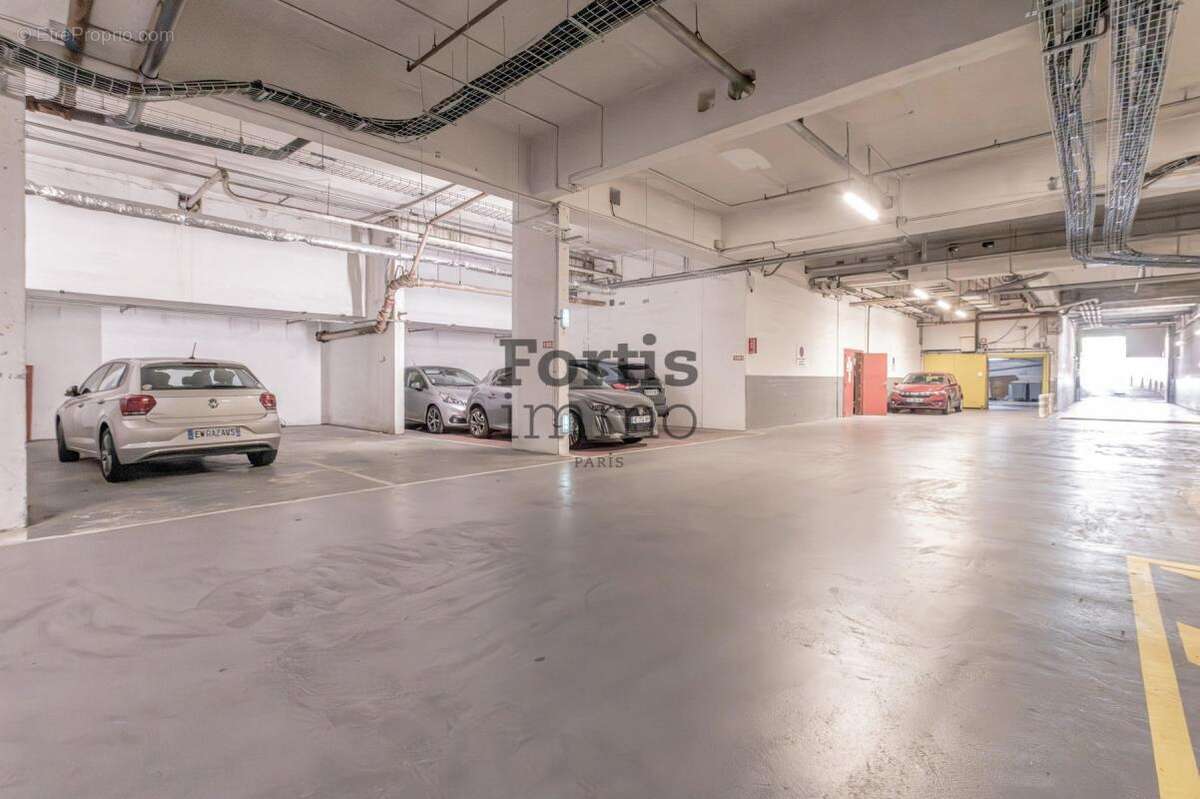 Appartement à ISSY-LES-MOULINEAUX