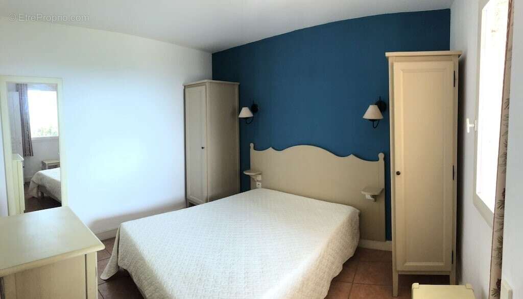 Appartement à ROQUEBRUNE-SUR-ARGENS