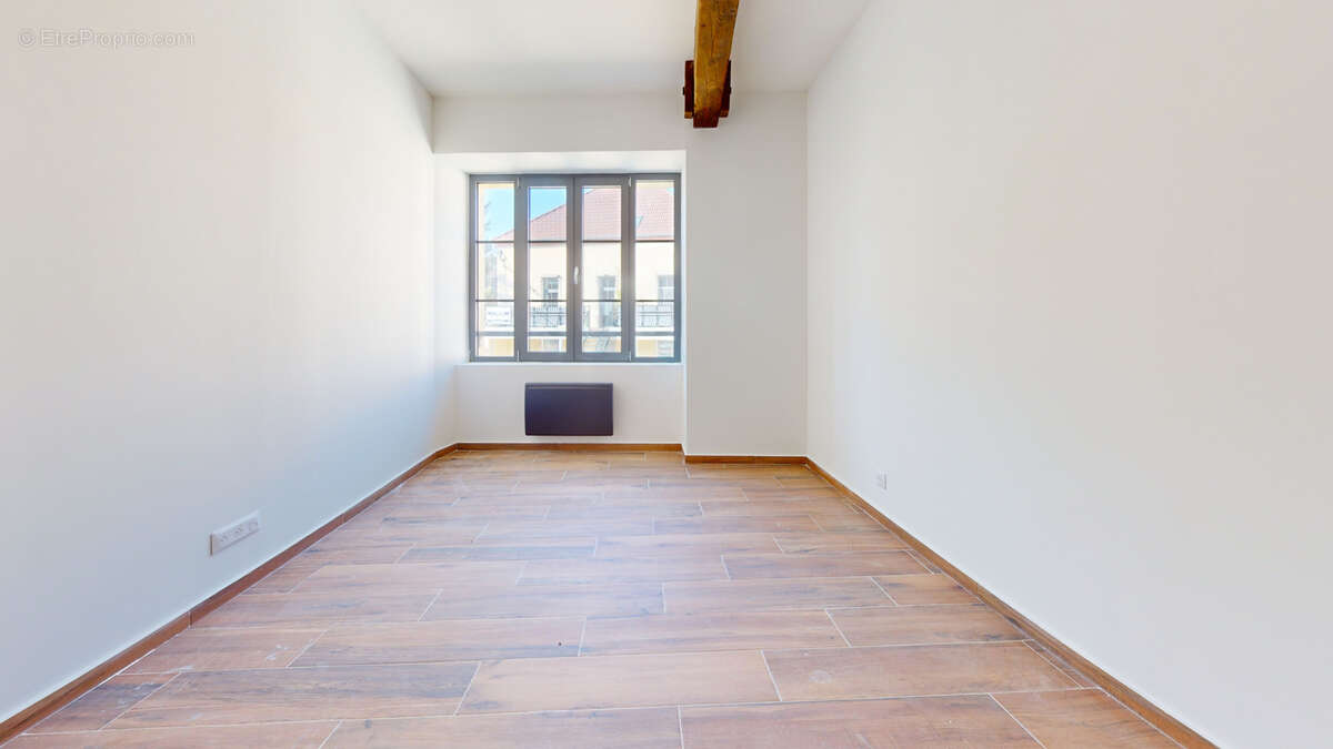 Appartement à BYANS-SUR-DOUBS