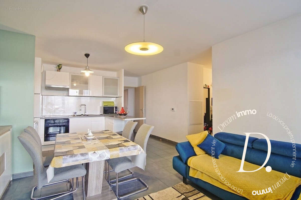 Appartement à PORT-DE-BOUC