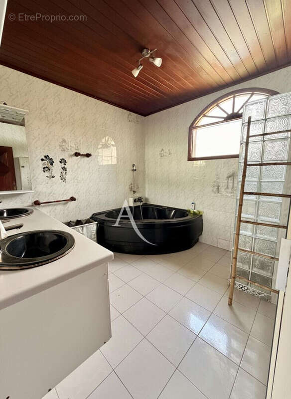 Maison Le Francois 7 pièce(s) 232.22 m2 - photo 5