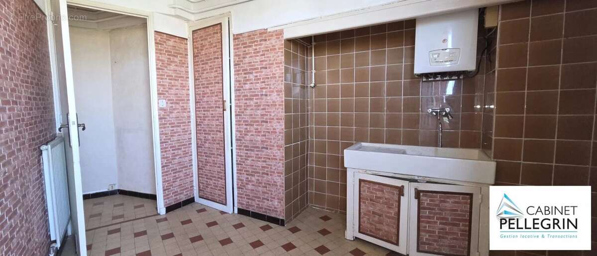 Appartement à MARSEILLE-8E