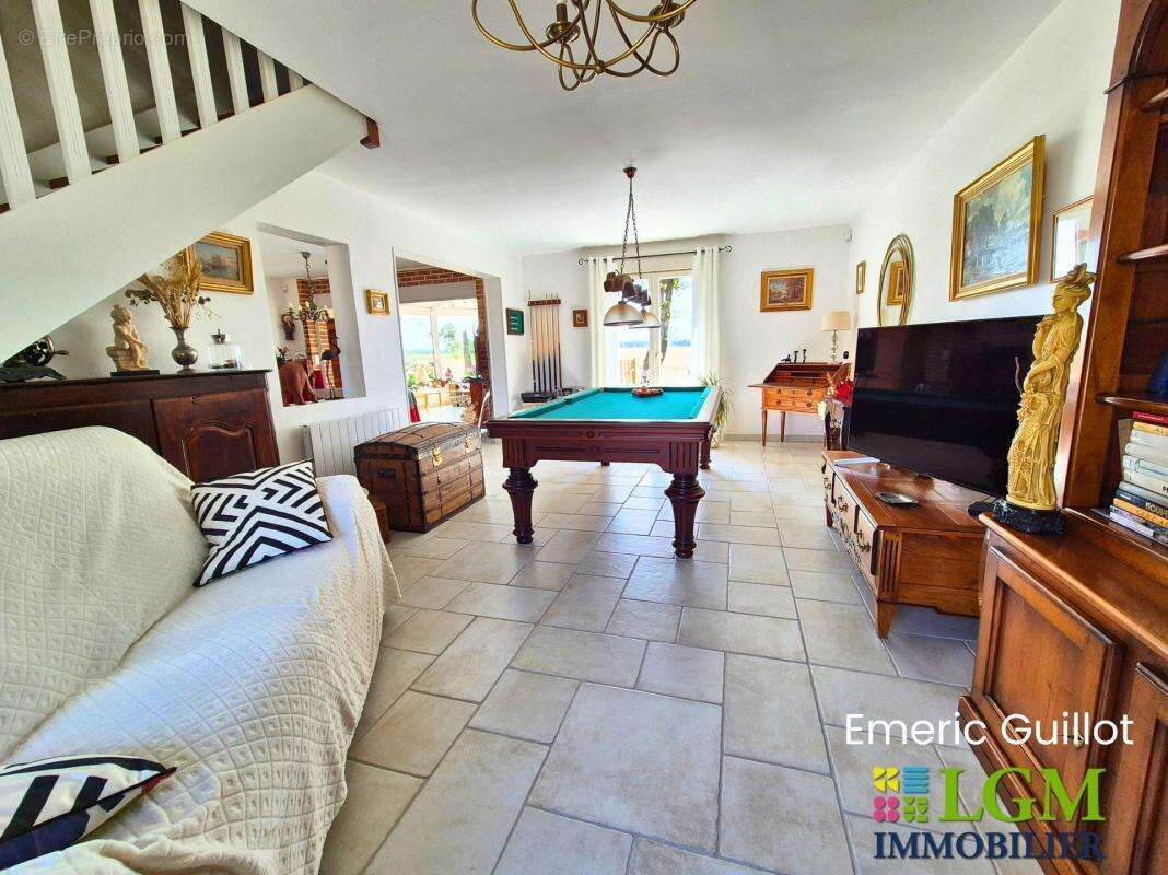  À VENDRE – Maison familiale de 128 m² avec véranda et grande terrasse - 4 chambres - un garage - Villerbon (Les Bouleaux) 41000 - photo 9