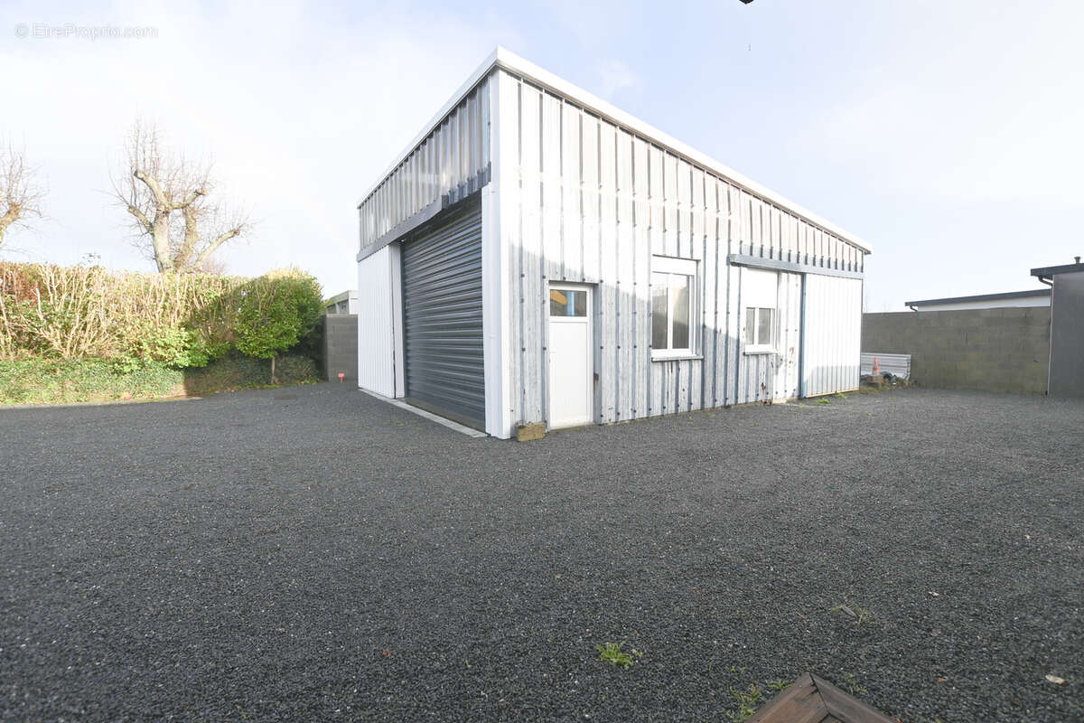 Maison à SAINT-FREGANT