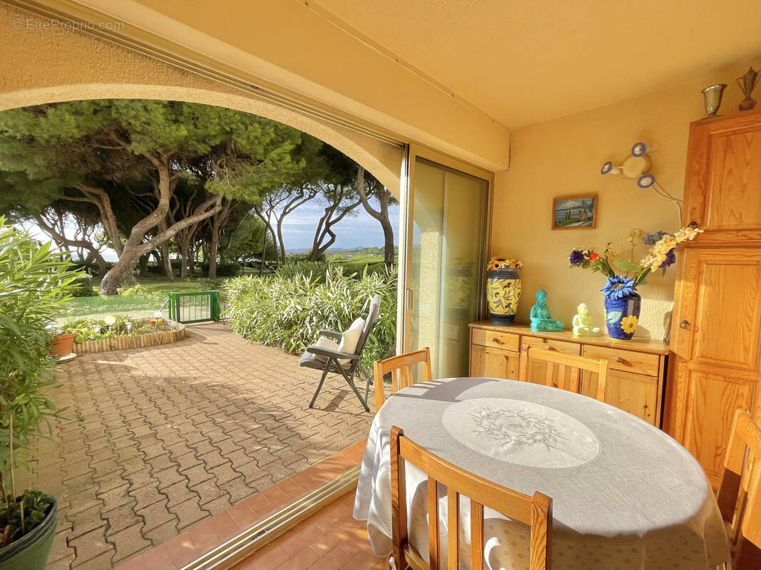 Appartement à SIX-FOURS-LES-PLAGES