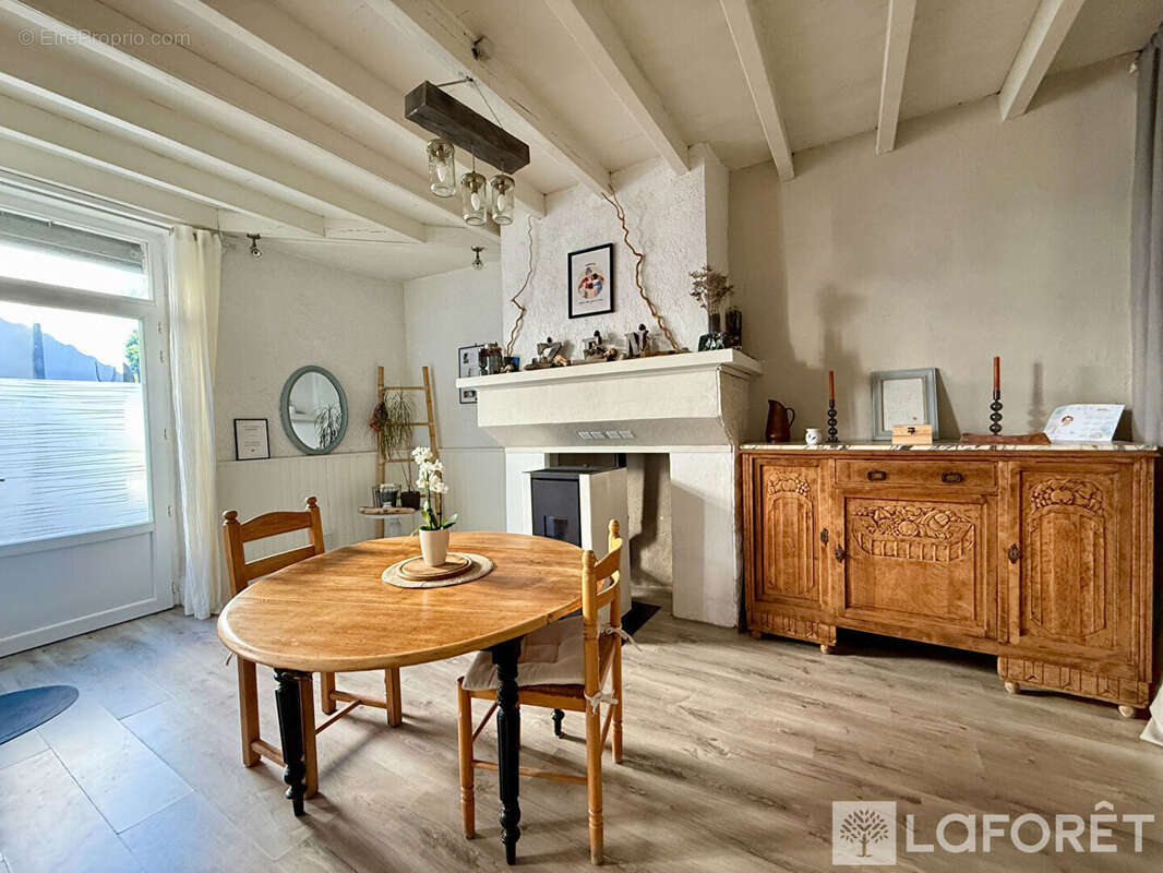 Maison à CASTETS-EN-DORTHE