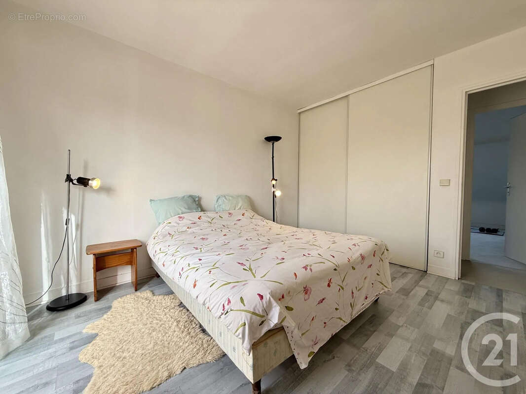 Maison à VULAINES-SUR-SEINE