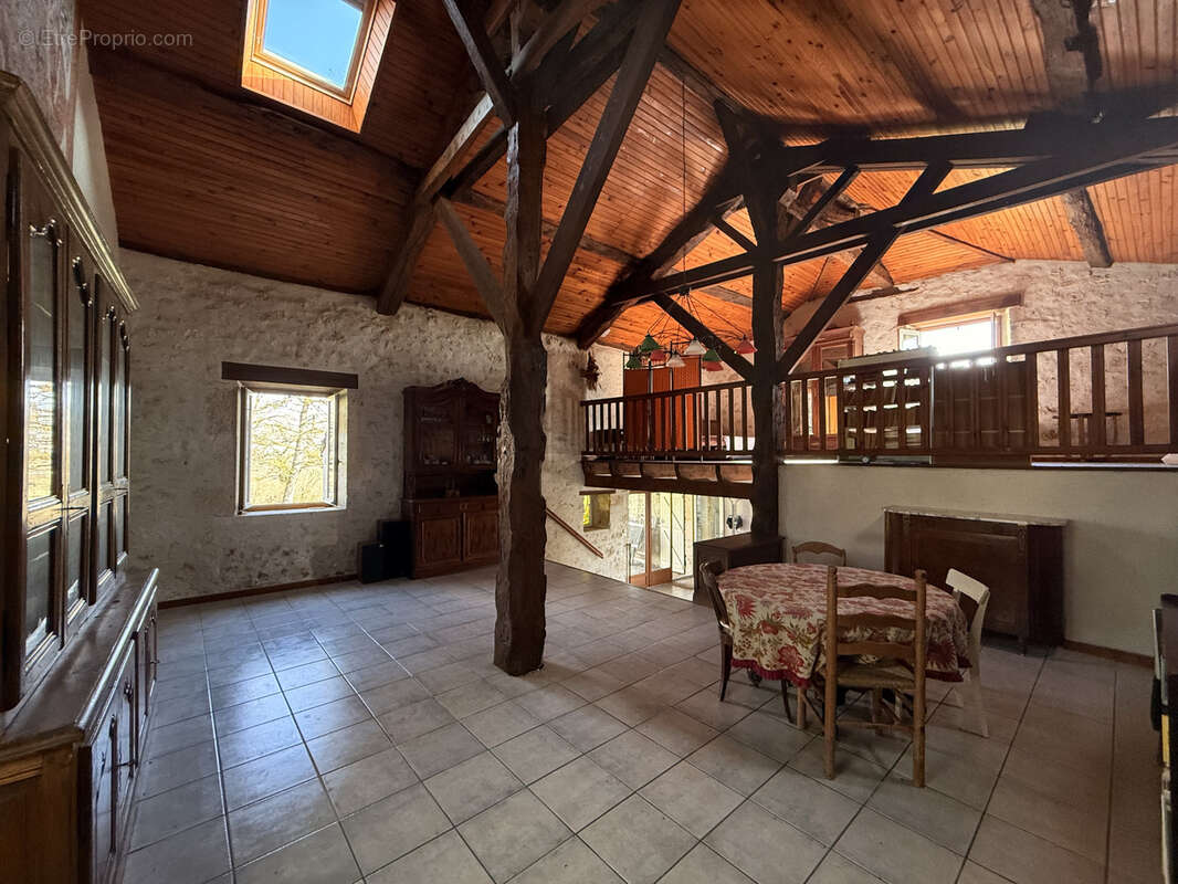 Maison à CAUZAC