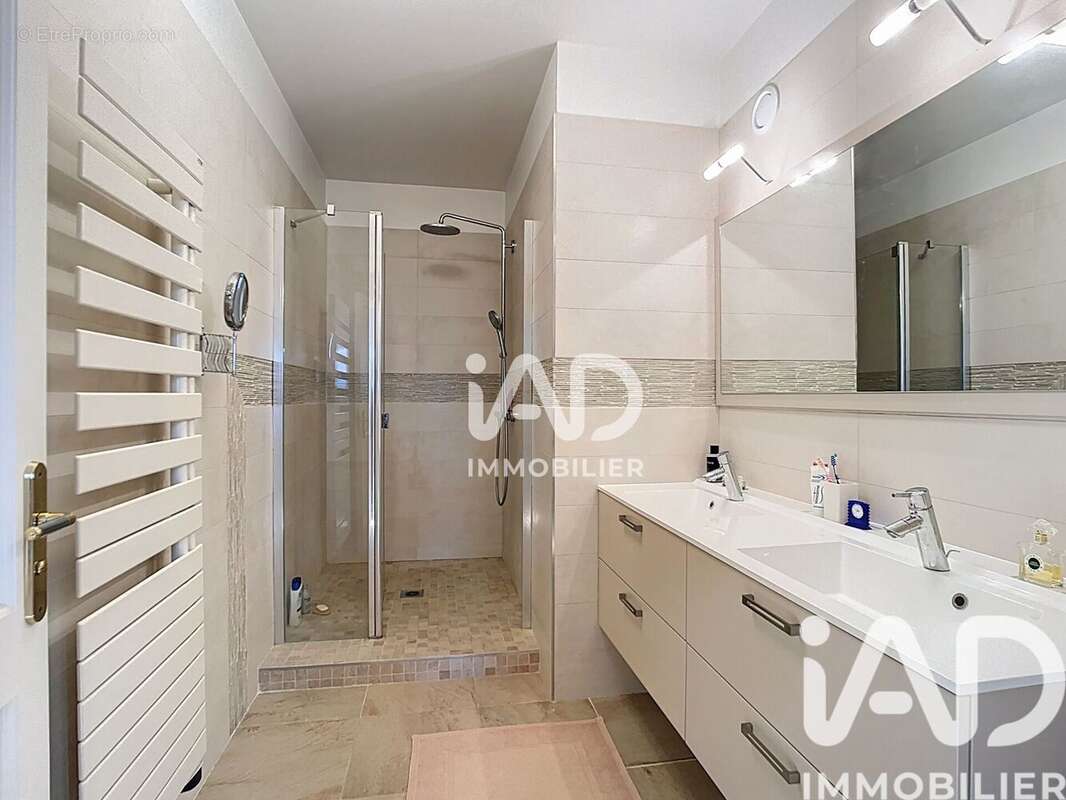 Photo 8 - Appartement à SAINT-MAUR-DES-FOSSES