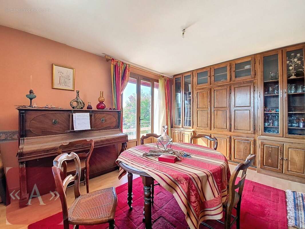 Maison à SAINT-SULPICE