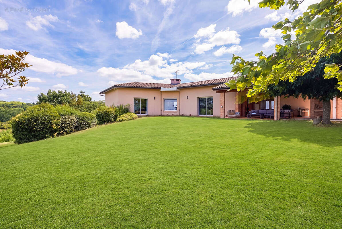 Villa d'exception de 400 m² avec vue panoramique - Toulouse 31400 - photo 14