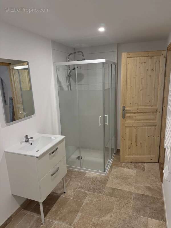 Appartement à LA PERRIERE