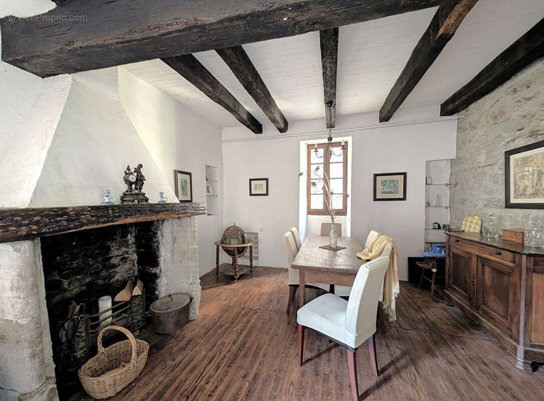 Maison à SAINT-ANTONIN-NOBLE-VAL