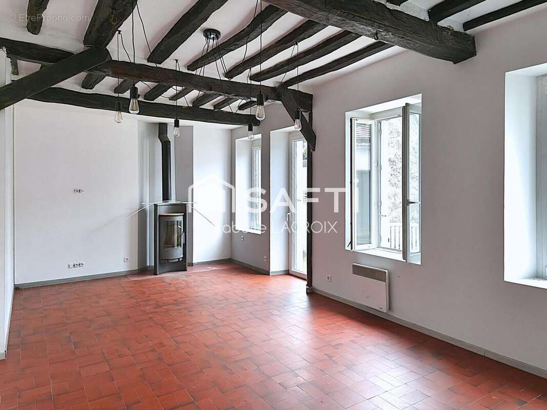 Photo 2 - Maison à SERGINES