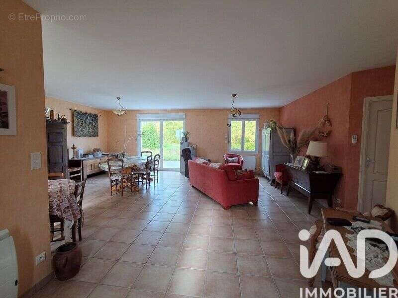 Photo 7 - Maison à SAINT-SYMPHORIEN