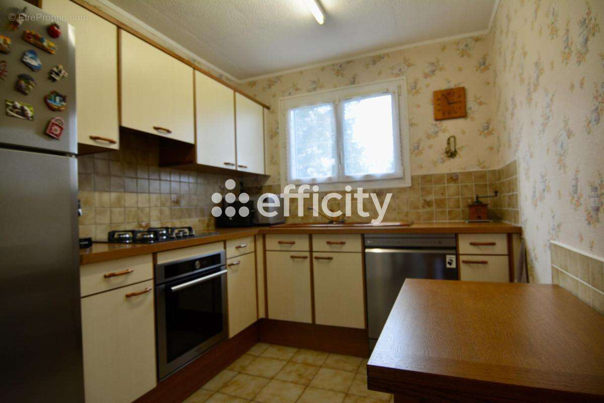 Maison à VILLENEUVE-LE-ROI