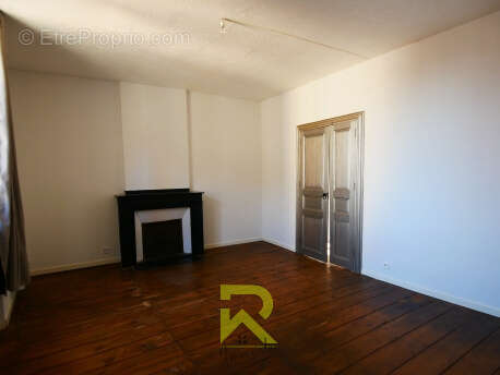 Appartement à CAPENDU