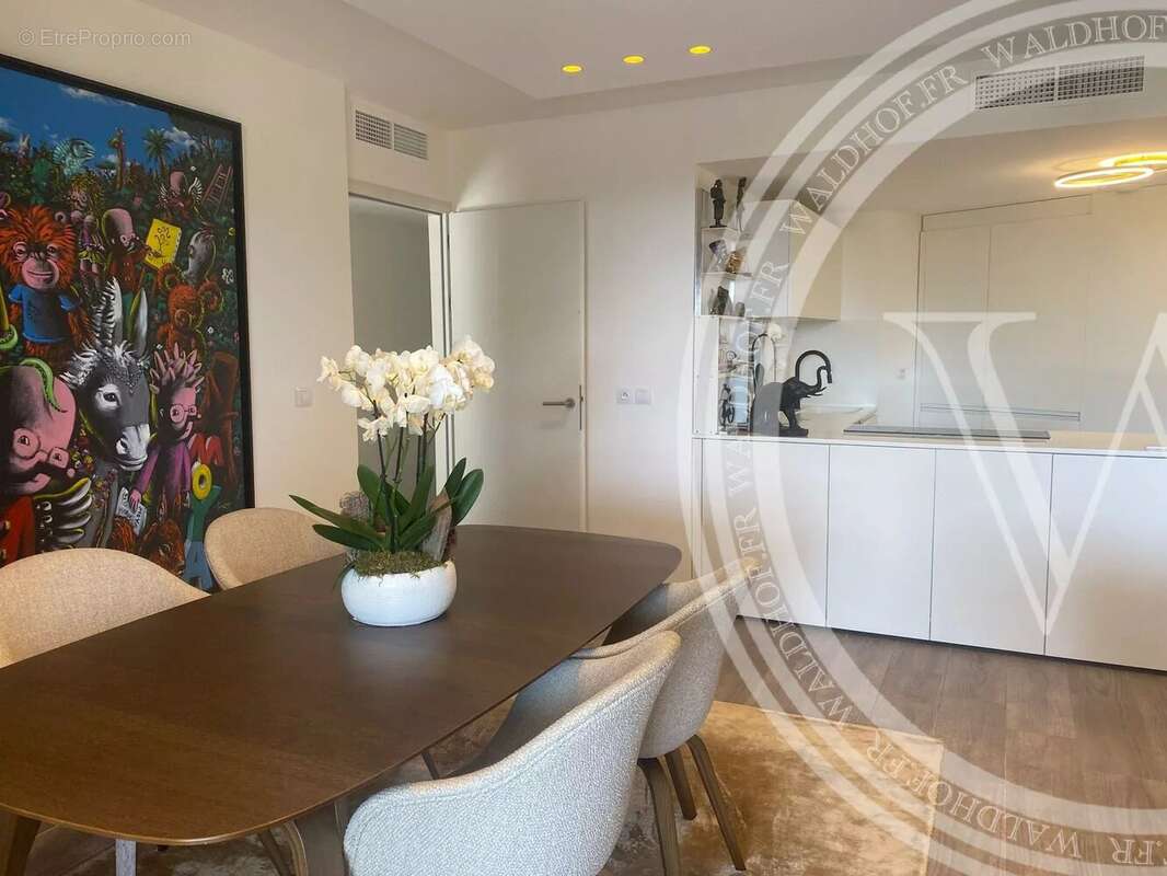 Appartement à EZE