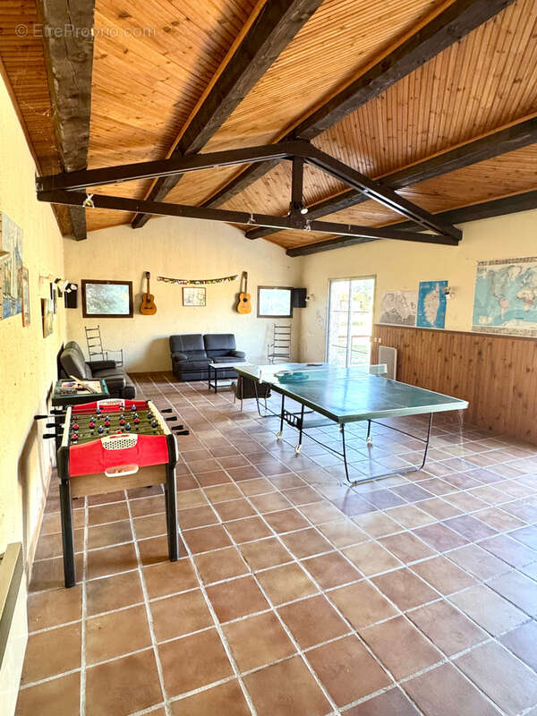 Maison avec annexe + hangar de 577m2 - photo 8