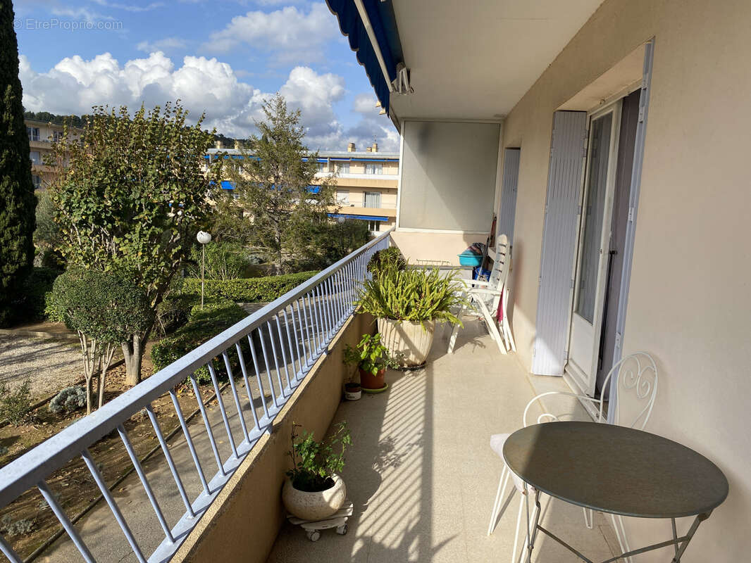 Appartement à SIX-FOURS-LES-PLAGES